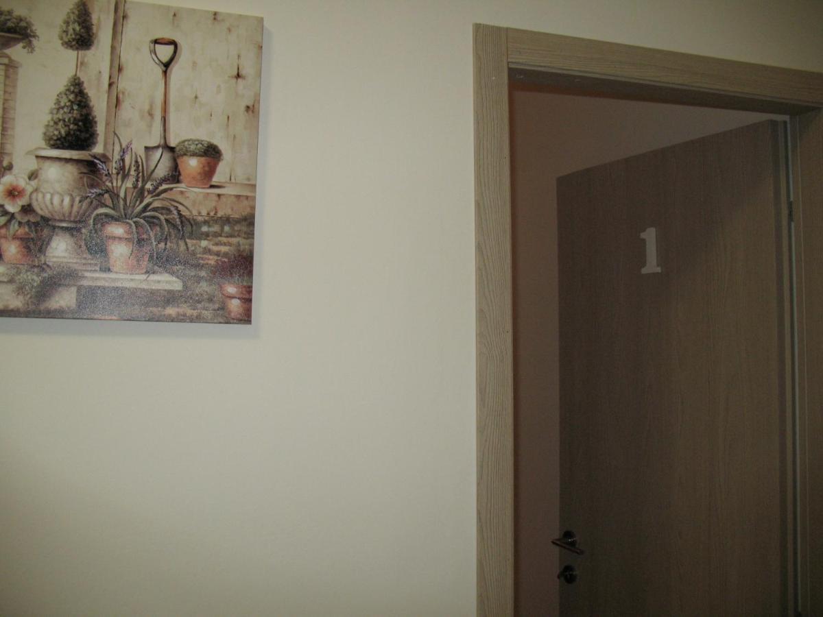 Bed&Bed Tommaso Fazzello Only Rooms Taormina Exterior photo