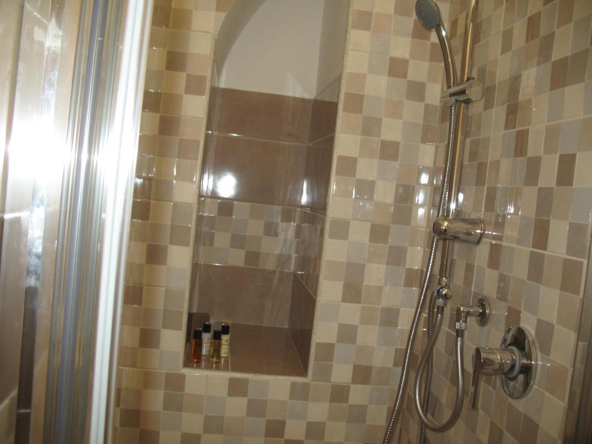 Bed&Bed Tommaso Fazzello Only Rooms Taormina Exterior photo