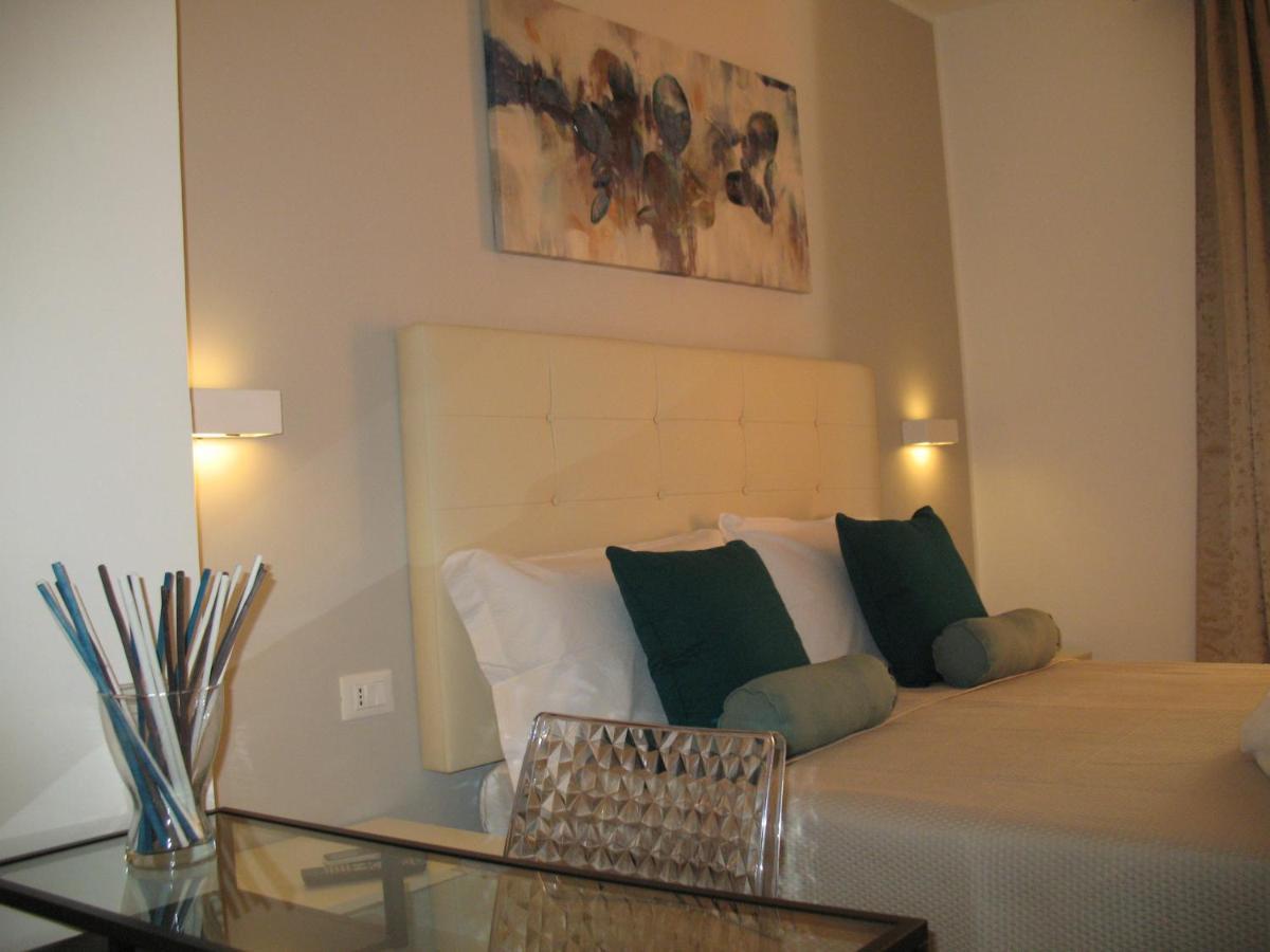 Bed&Bed Tommaso Fazzello Only Rooms Taormina Exterior photo